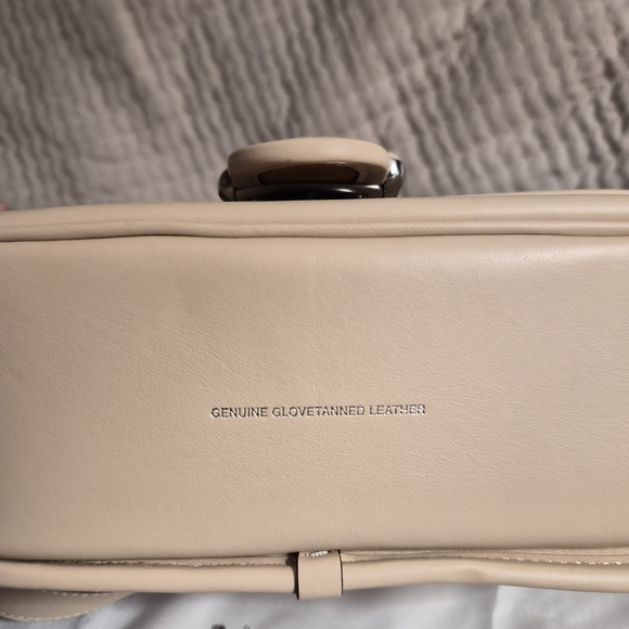 Coach Tabby 26 Messenger Leather Shoulder Bag - Picture 7 of 9